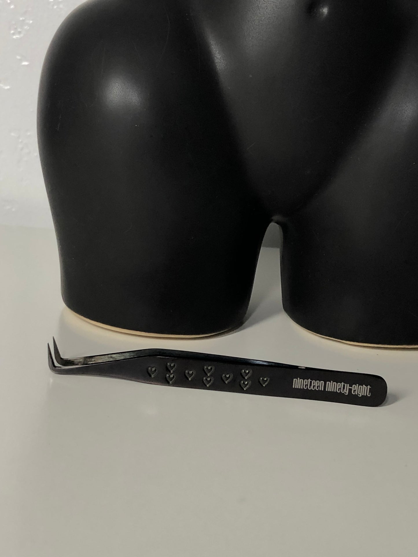 Limited Edition 90 Degree Slim Boot Tweezer
