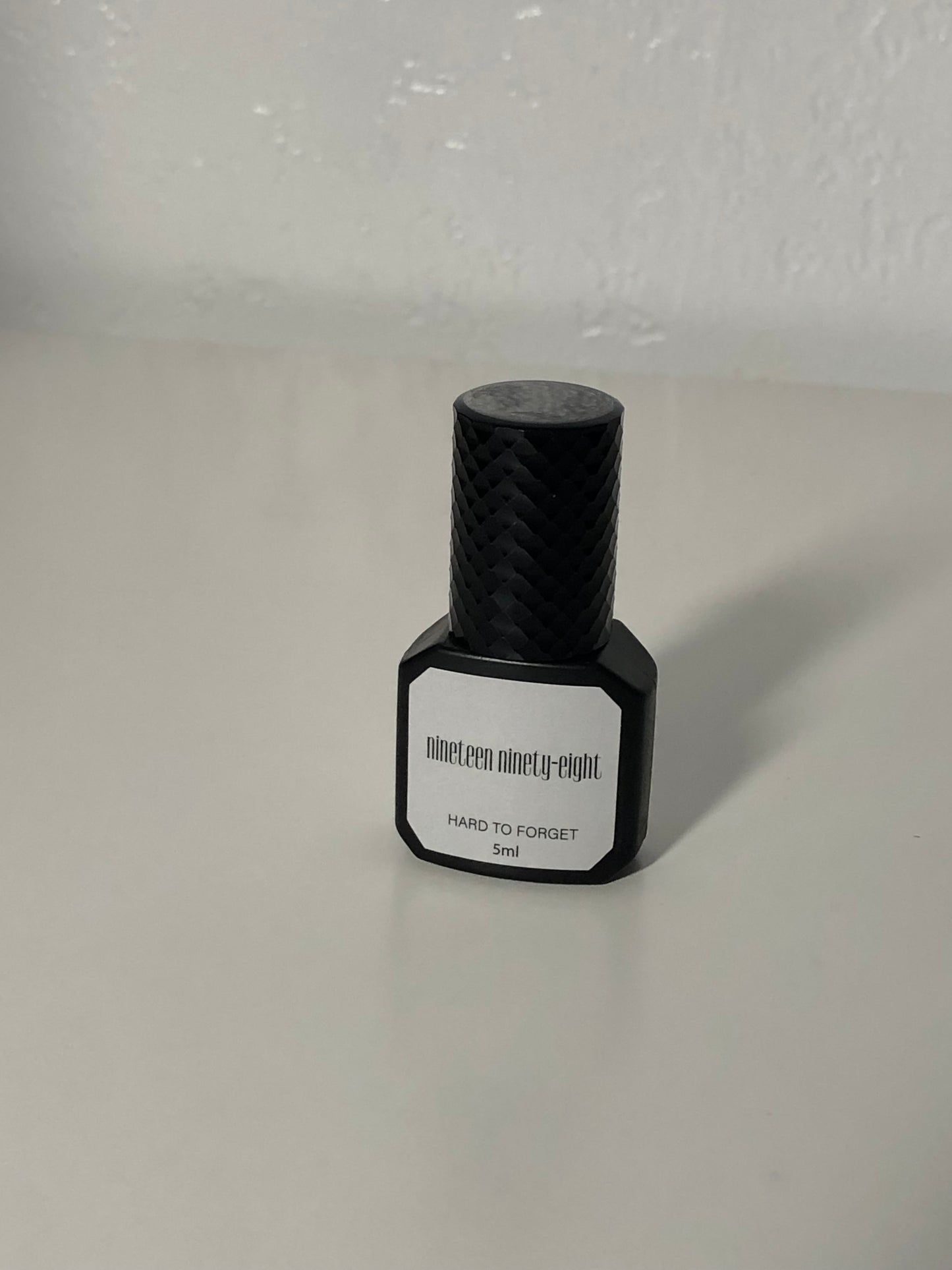 HARD TO FORGET Adhesive