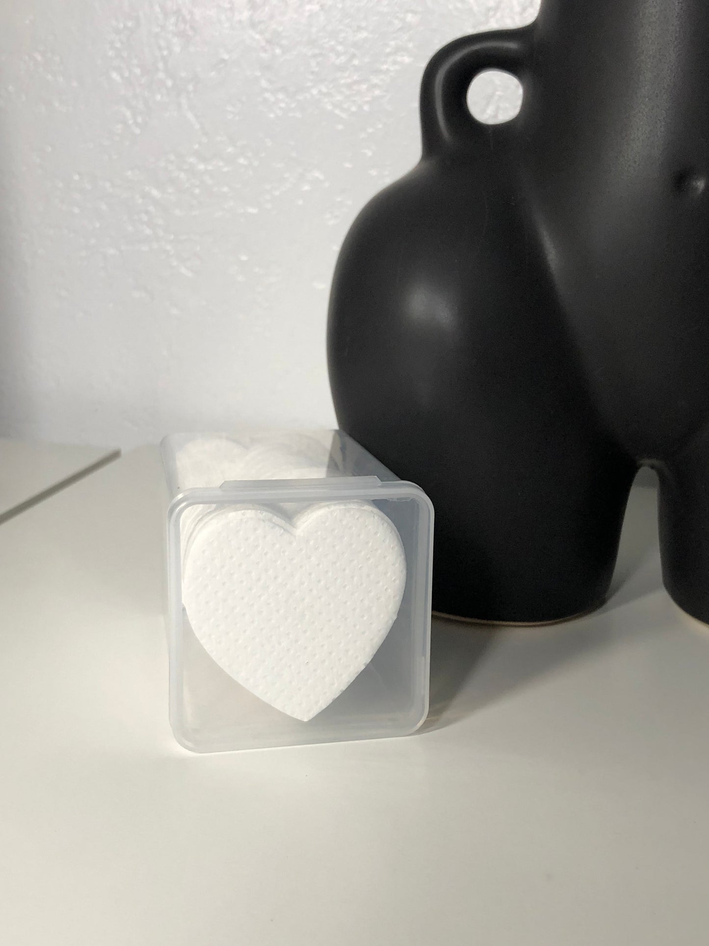 Heart Adhesive Wipes